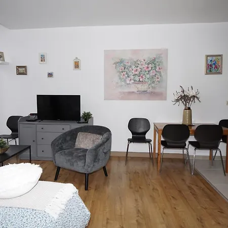 Апартаменты Sint-jans Appartments